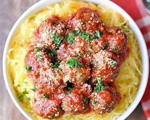 Spaghetti Squash and Meatballs