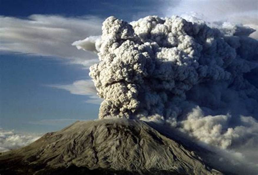 The Eruption of Mount St. Helens in Rare Pictures From 1980 - Rare ...